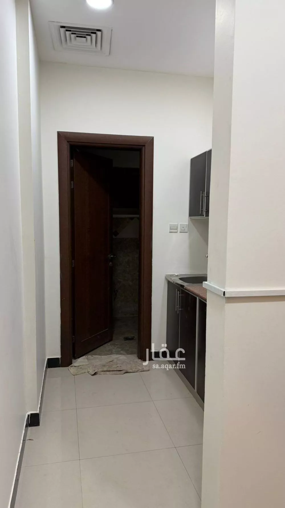 مكتب 1096 م² في العارض 3