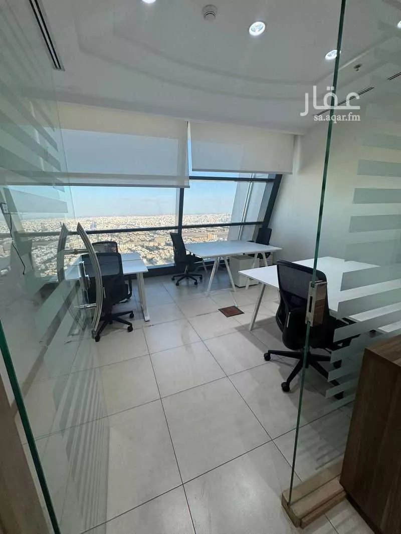 مكتب 229 م² في الشاطئ 5