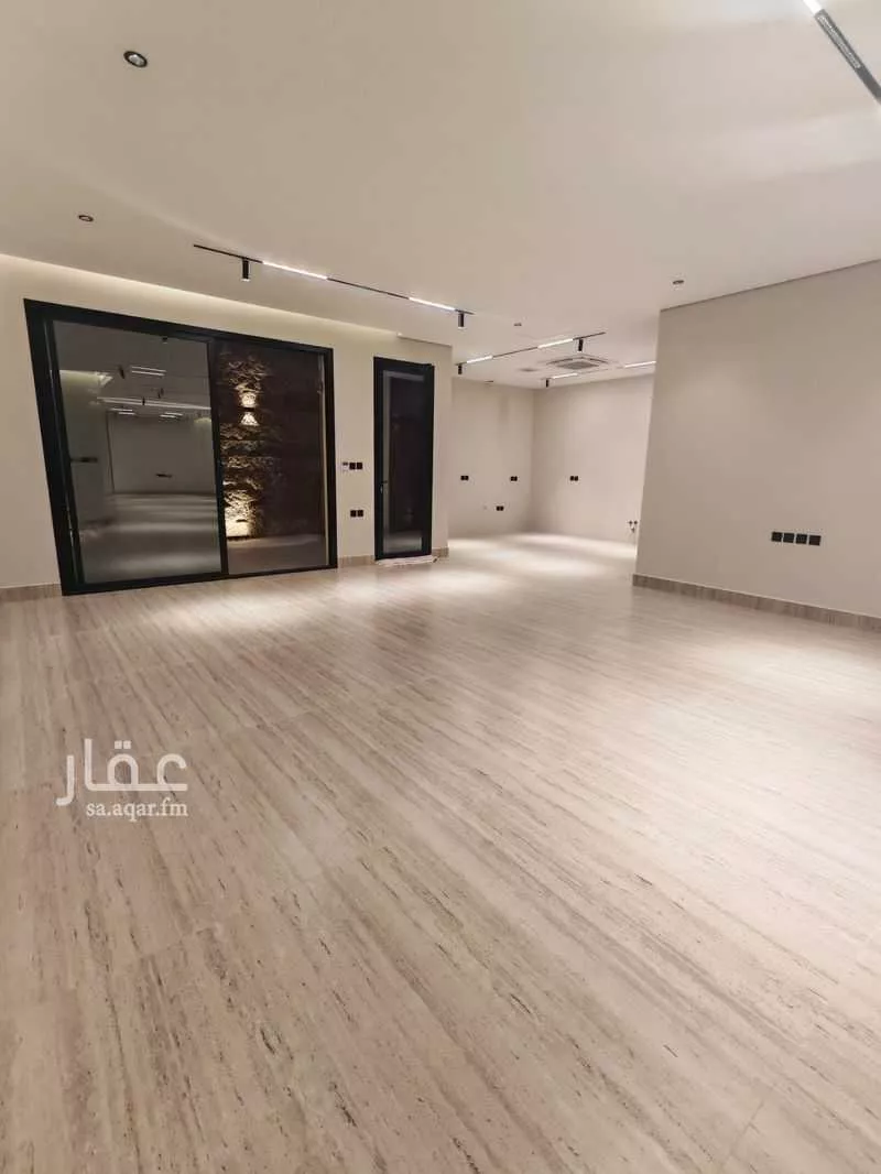 5 bedroom villa in Al Aridh, Riyadh 7