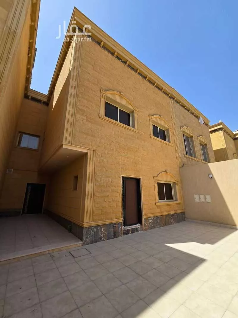 فيلا 6 غرف في العوالي 1