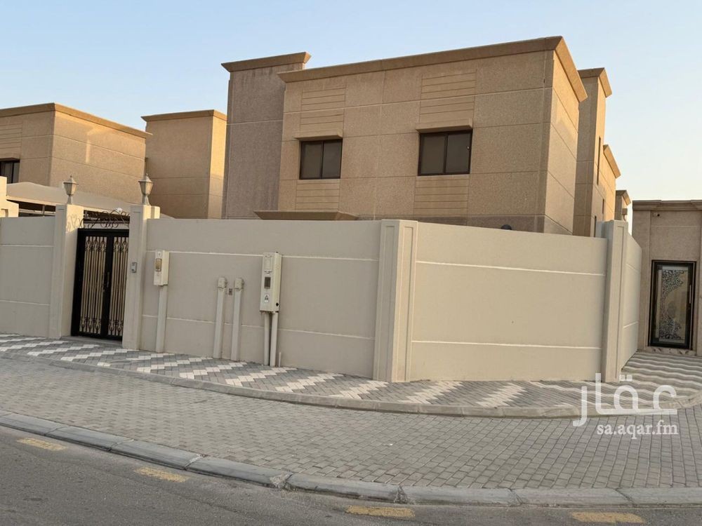 4 bedroom villa in Al Mutrafiyah, Eastern Province 8