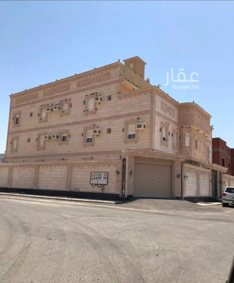 737 sqm building in Al Rahmaniyyah