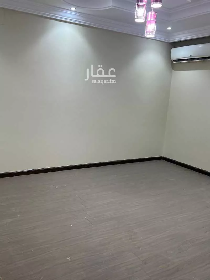 5 bedroom villa in Al Murooj, Riyadh 13