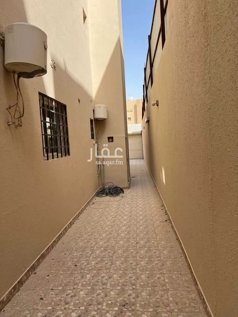 5 bedroom villa in An Nafal, Riyadh 6