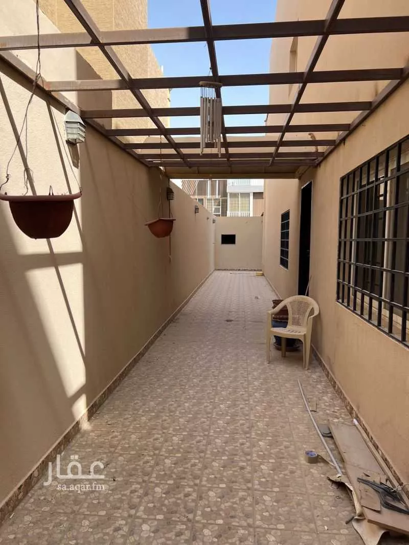 5 bedroom villa in An Nafal, Riyadh 5