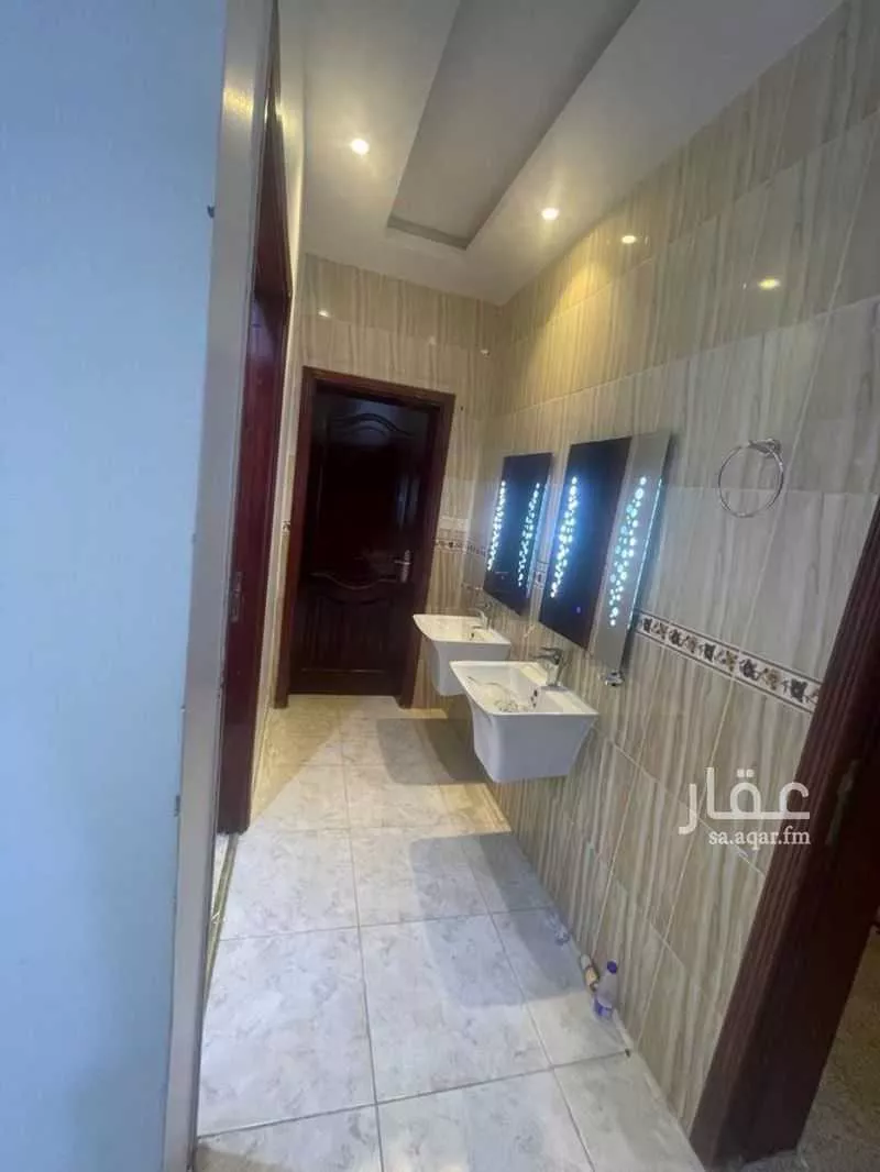5 bedroom apartment in Al Ranuna, Madinah 6