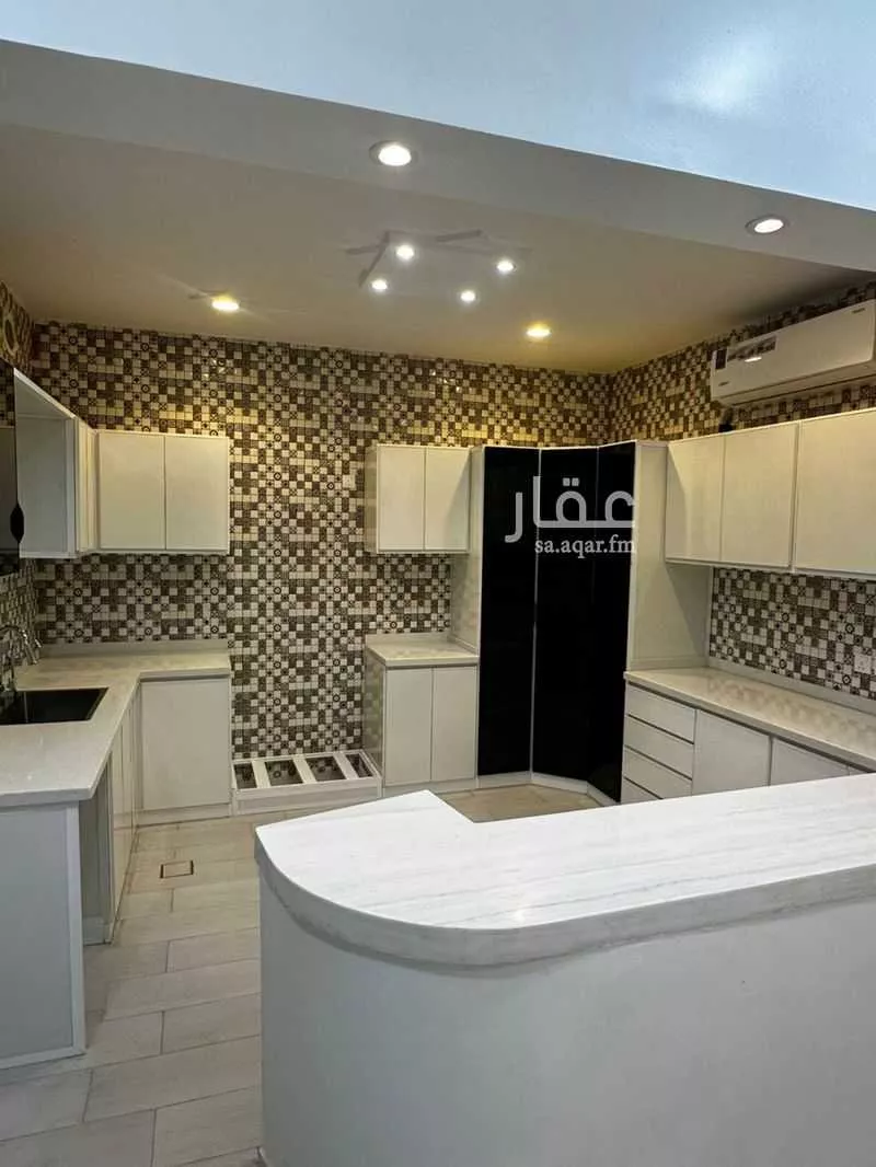 فيلا 9 غرف في شوران 3