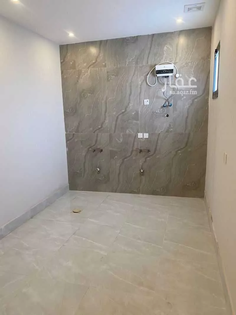 فيلا 6 غرف في الامواج 5