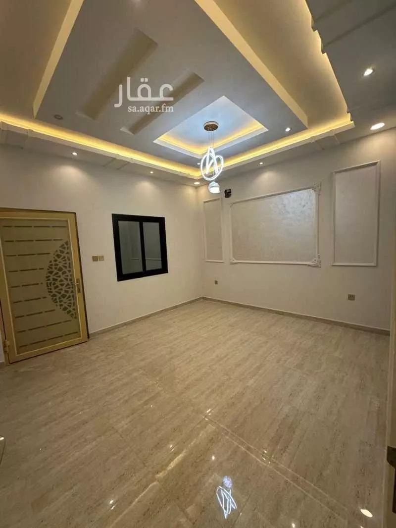 5 bedroom villa in Ar Rakah Al Janubiyah 3