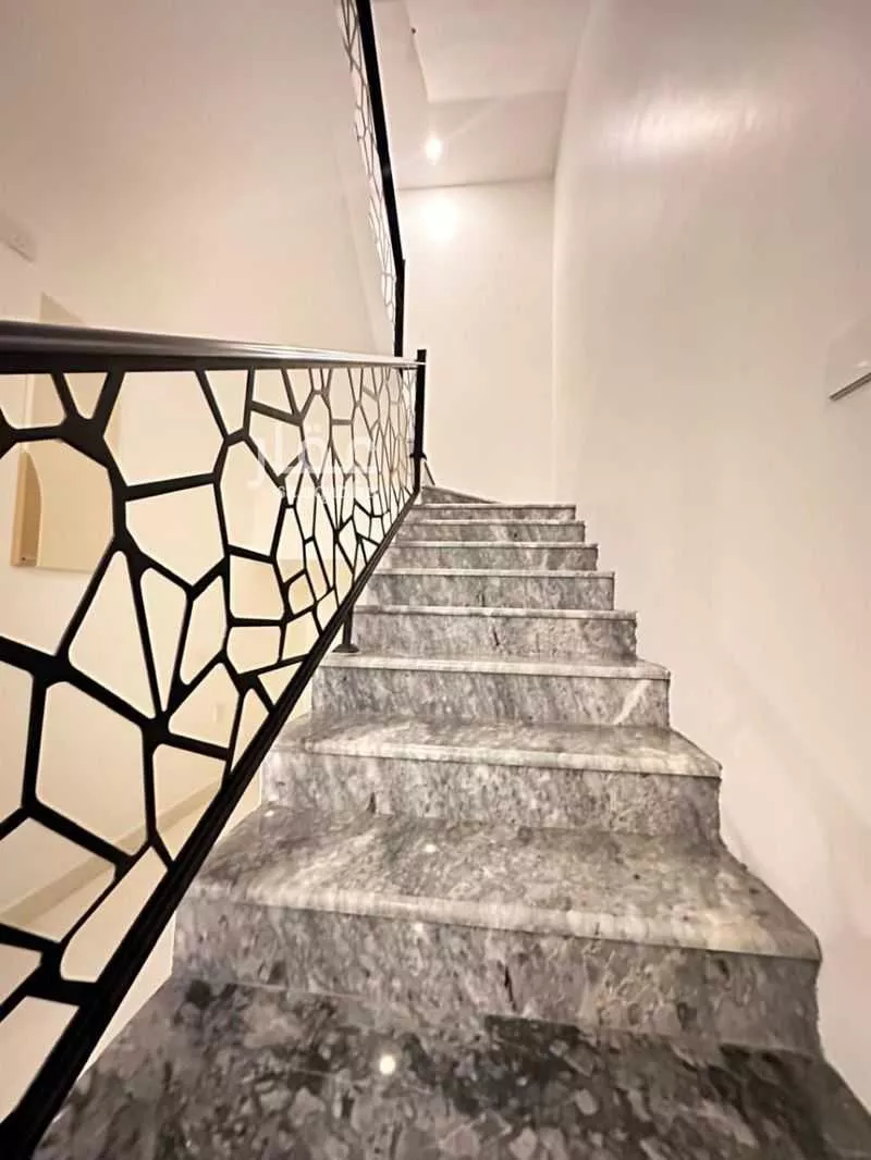 فيلا 4 غرف في المدينة الرياضية 3