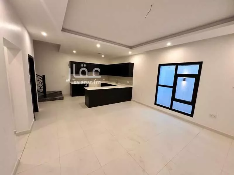 4 bedroom villa in Al Rakah Ash Shamaliyah, Eastern Province 9