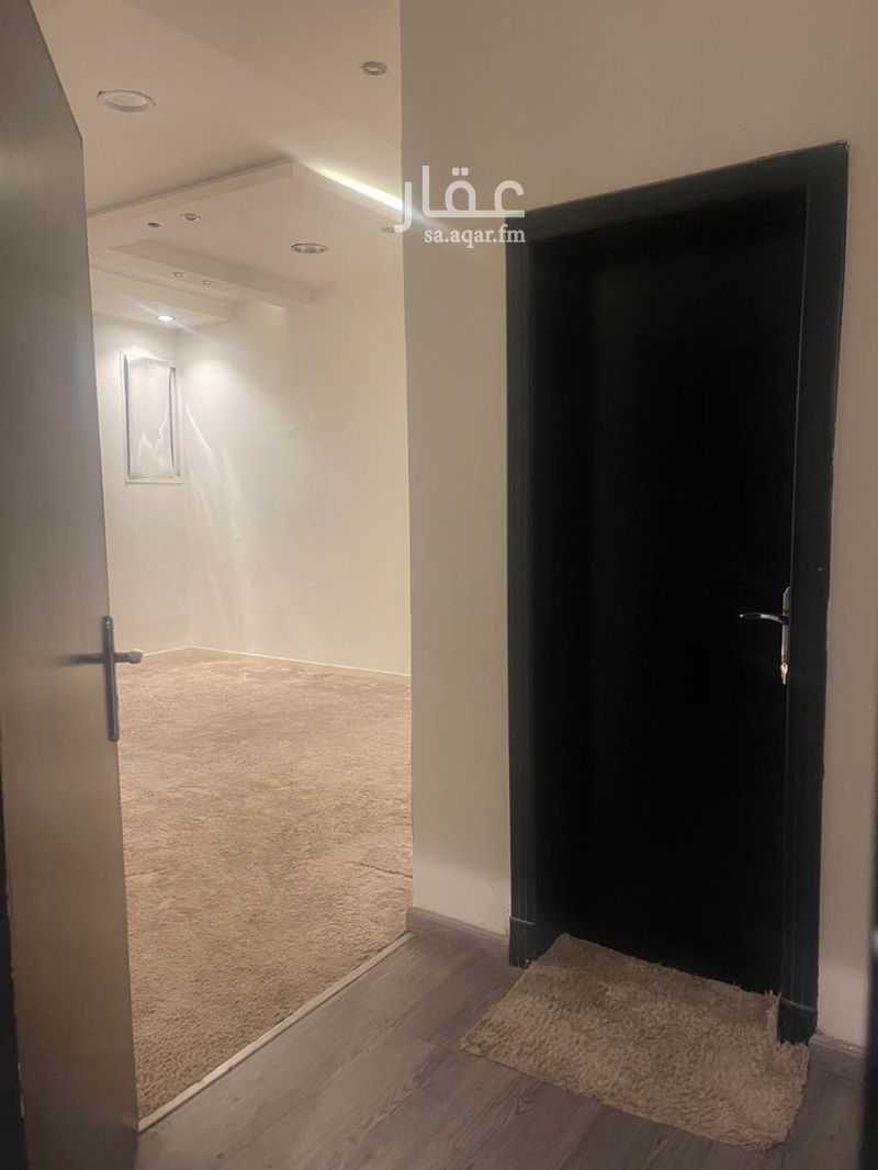 4 bedroom apartment in Granada, Riyadh 6