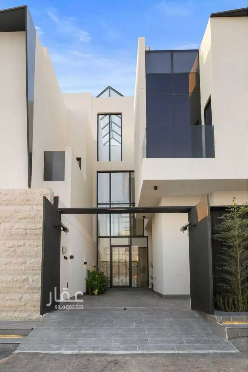 5 bedroom villa in Al Narjis 5