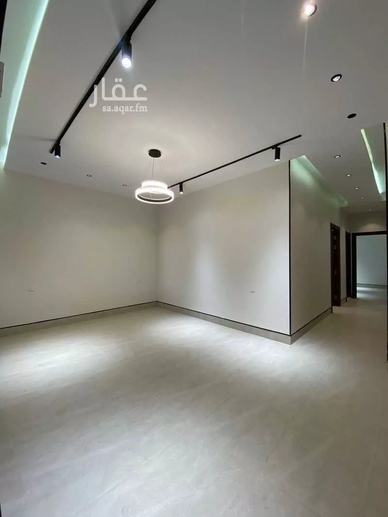 شقة 5 غرف في الدفاع 5