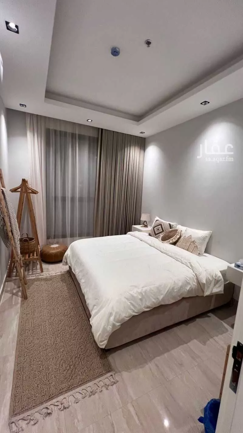 شقة 3 غرف في الملقا 5