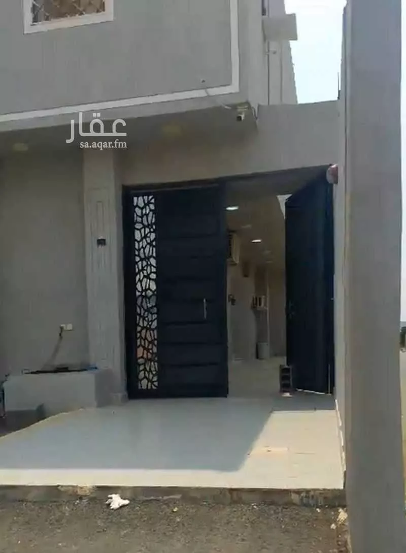 عمارة 900 م² في الملك فهد 5