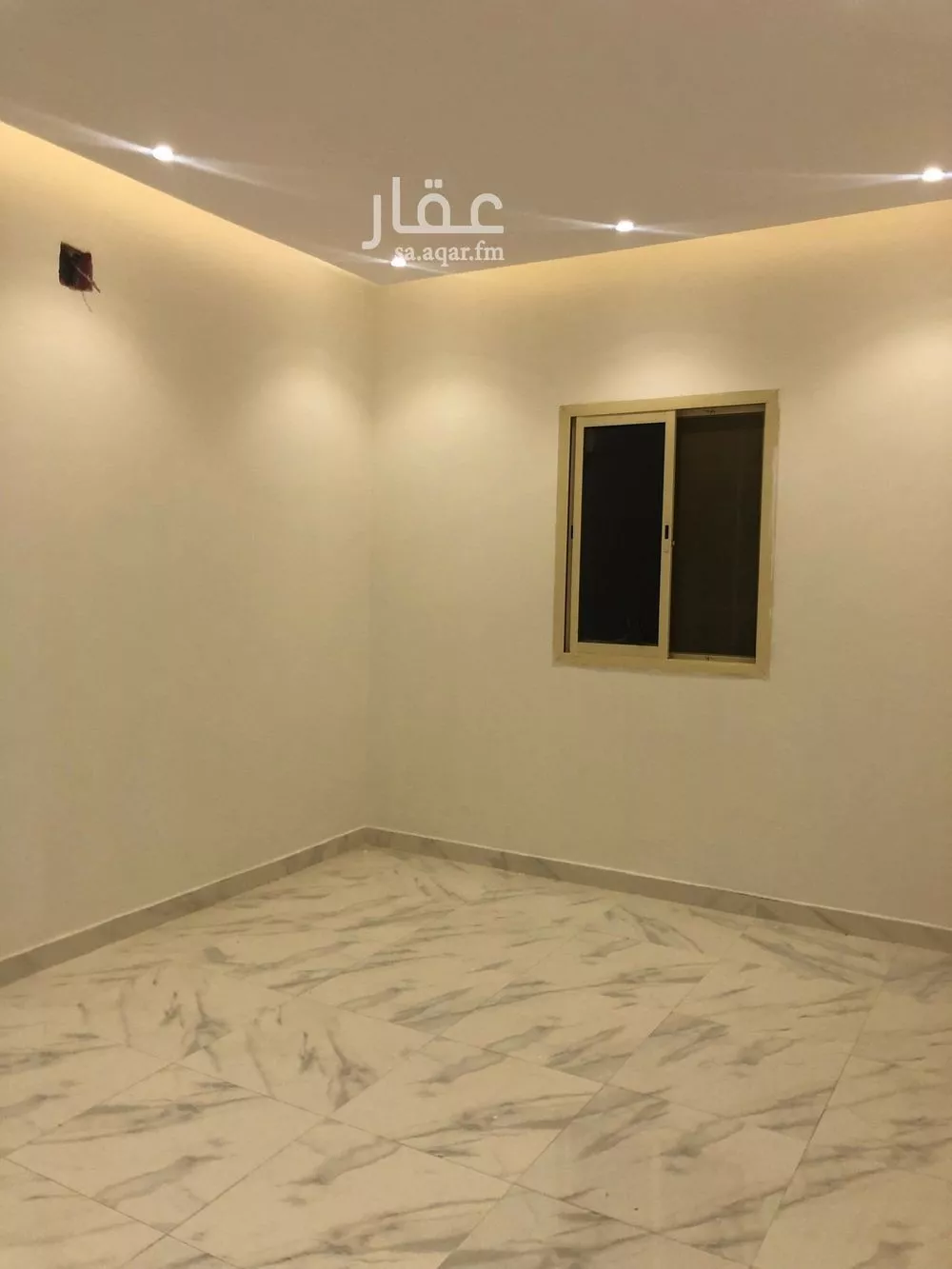 شقة 3 غرف في الرمال 2