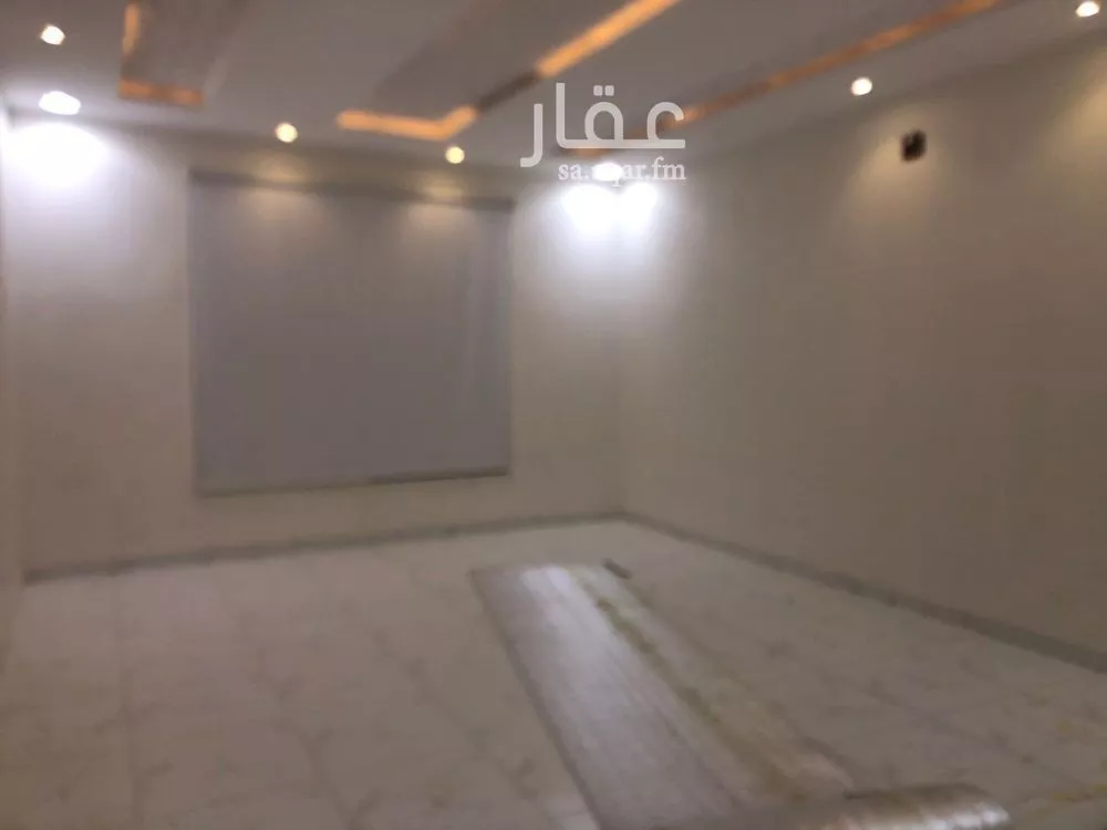 فيلا 8 غرف في الرمال 2