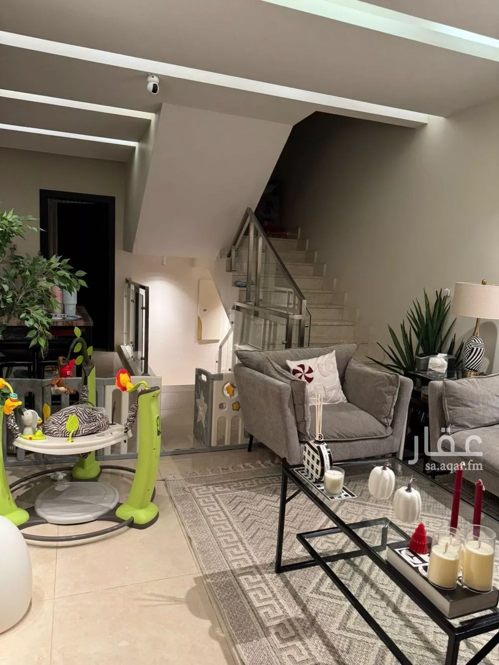 6 bedroom villa in Irqah 2