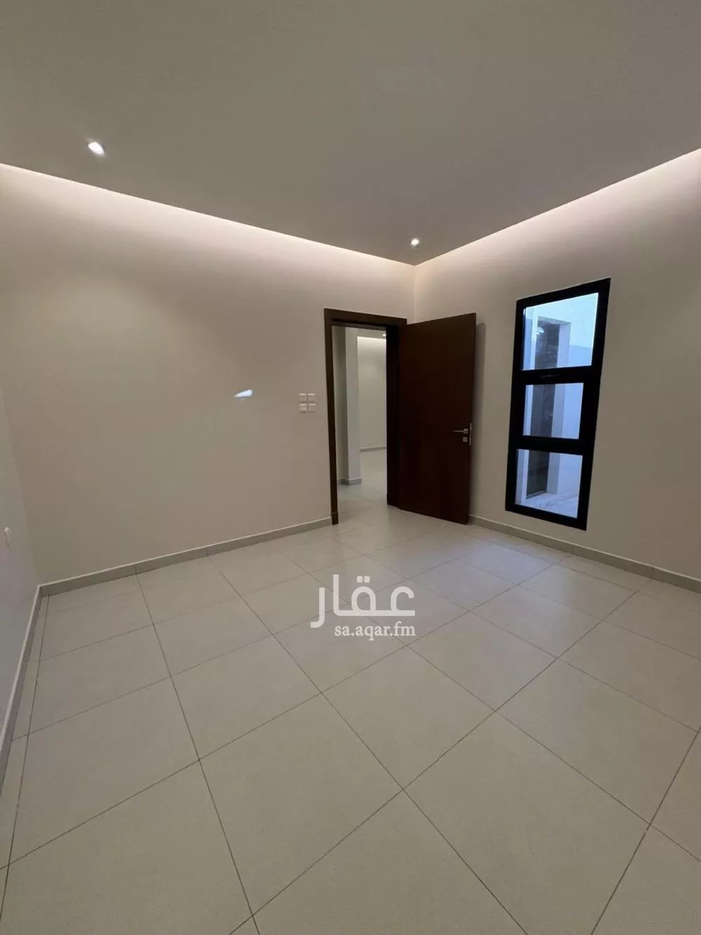 شقة 3 غرف في الرمال 5