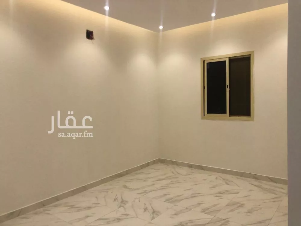 شقة 3 غرف في الرمال 3