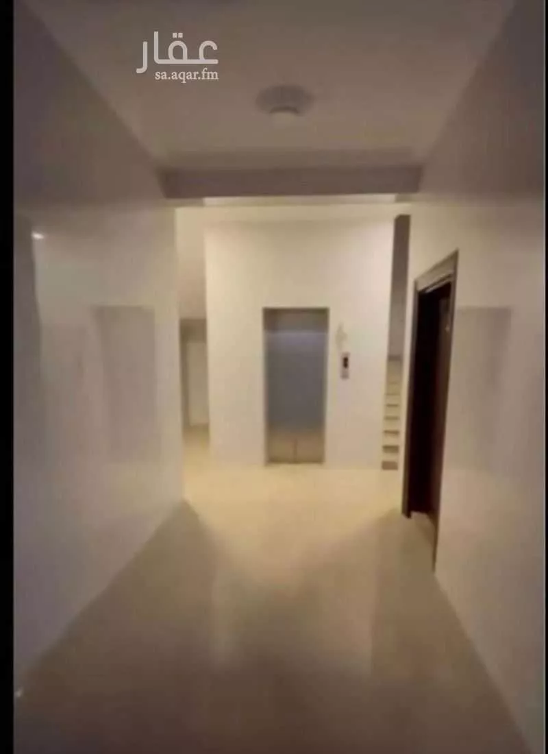 3 bedroom floor in Al Yaqout 2