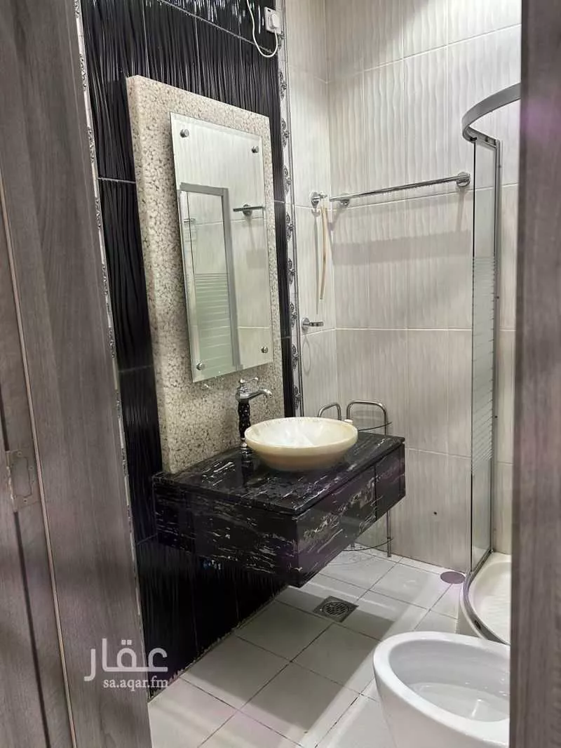 5 bedroom villa in Al Yaqout, Jeddah 12