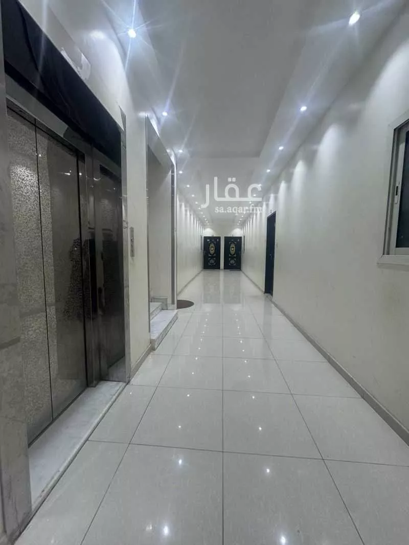 1650 sqm building in Al Rimal 4