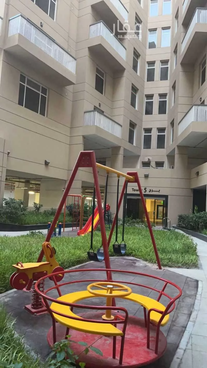 شقة 5 غرف في الصفا 3