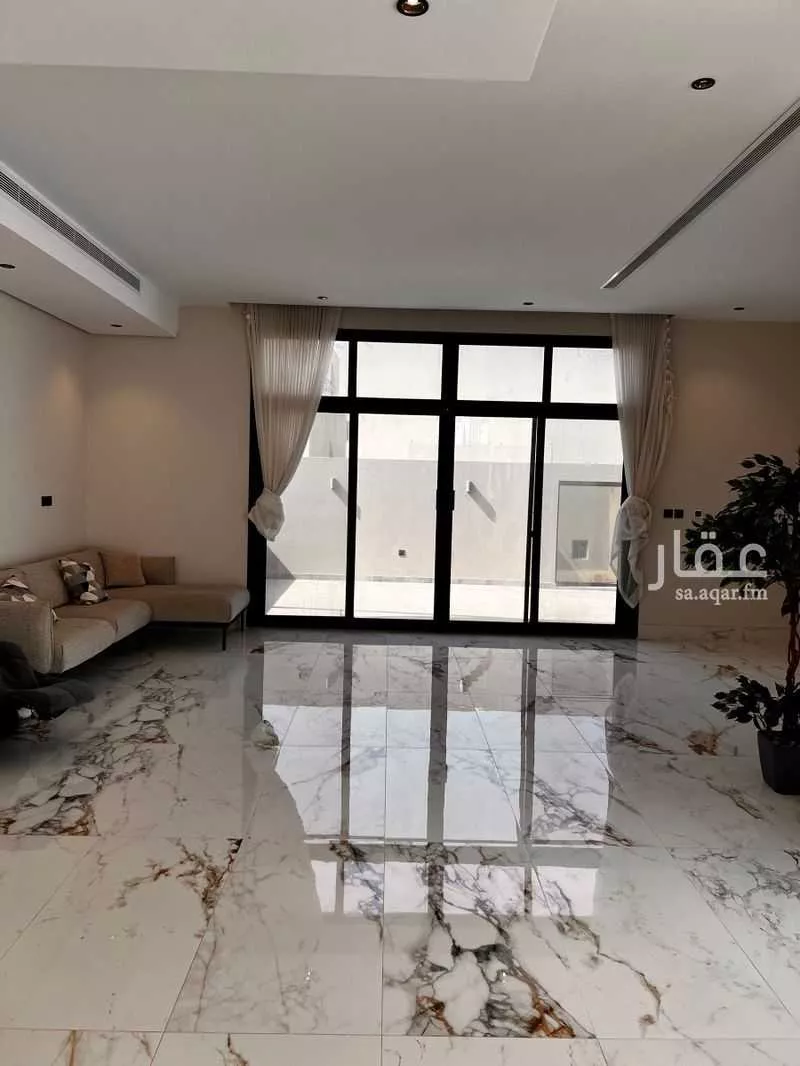 5 bedroom villa in Al Sawari 1