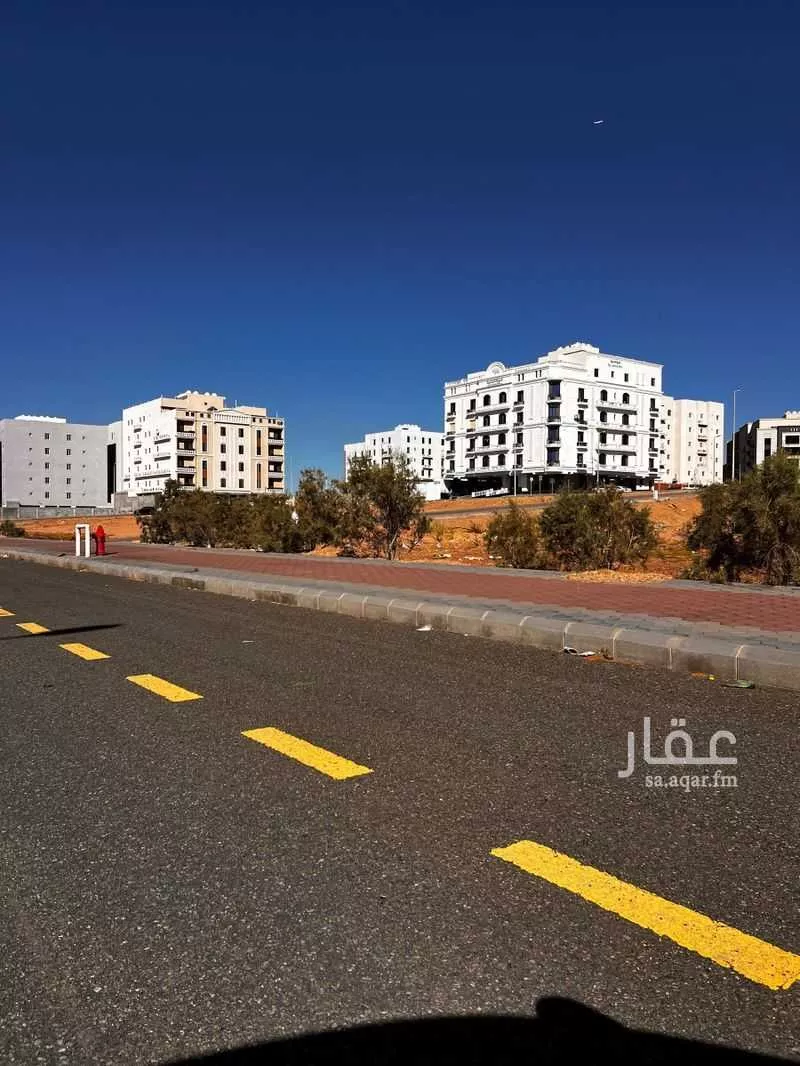 900 sqm land in Taibah 4