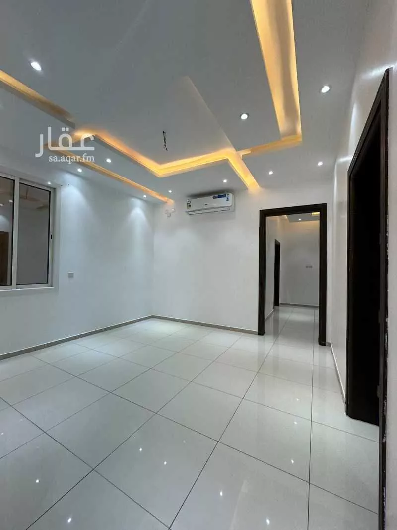 4 bedroom apartment in Mudhainib 2