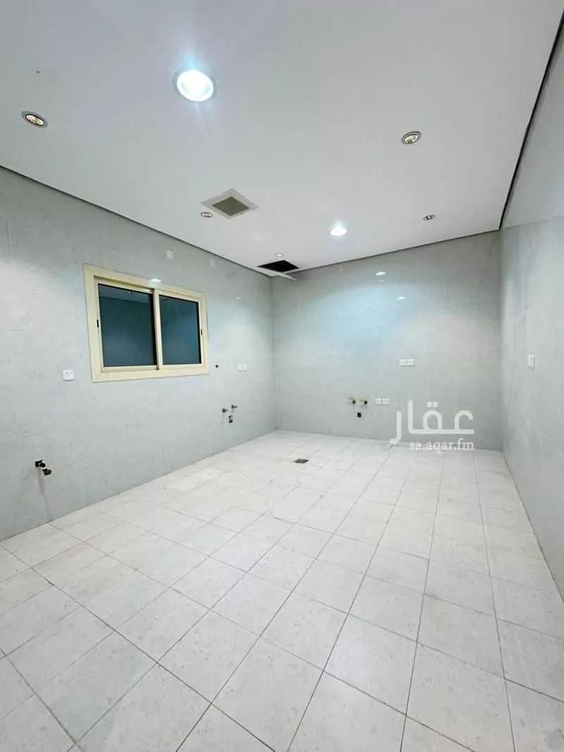 4 bedroom apartment in Mudhainib 1