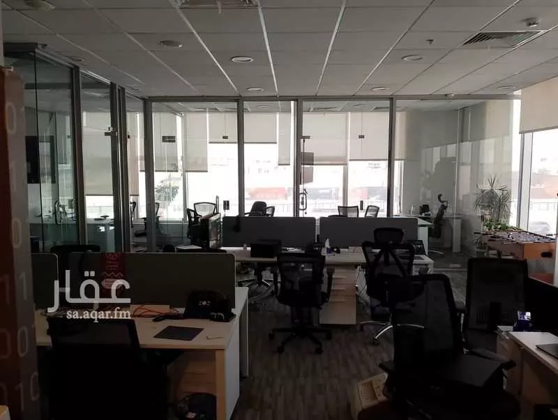 مكتب 2000 م² في النرجس 3
