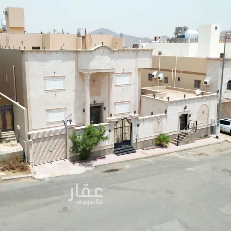 فيلا 8 غرف في النوارية 2