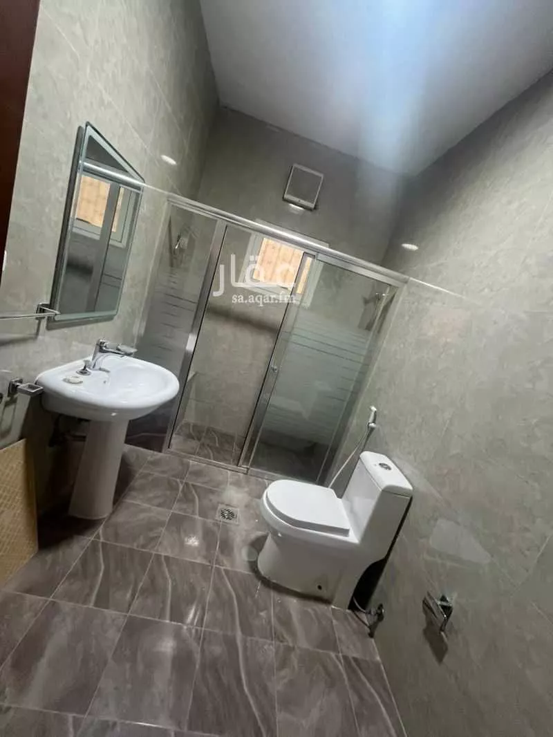 6 bedroom apartment in Al Salamah 3