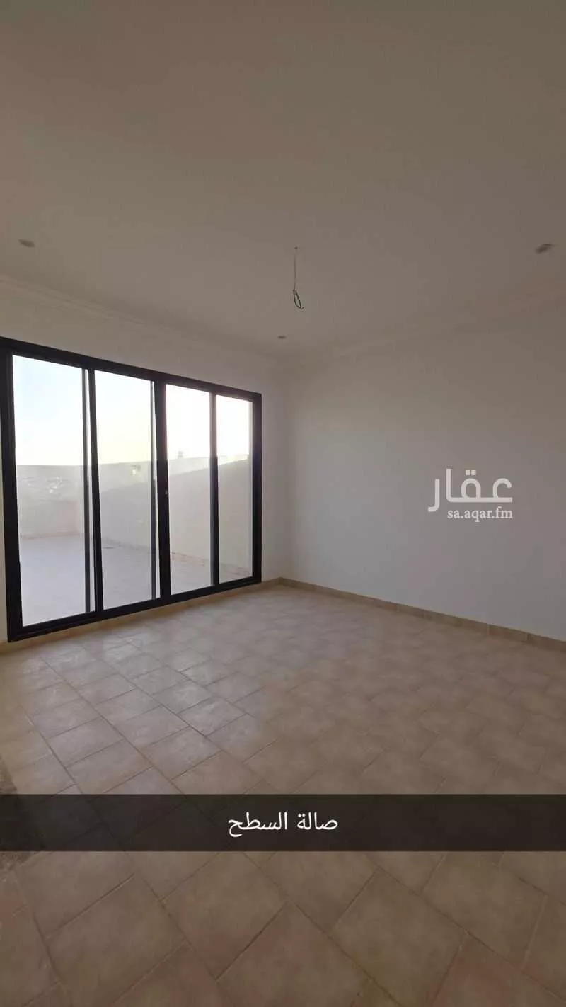 فيلا 4 غرف في العارض 4