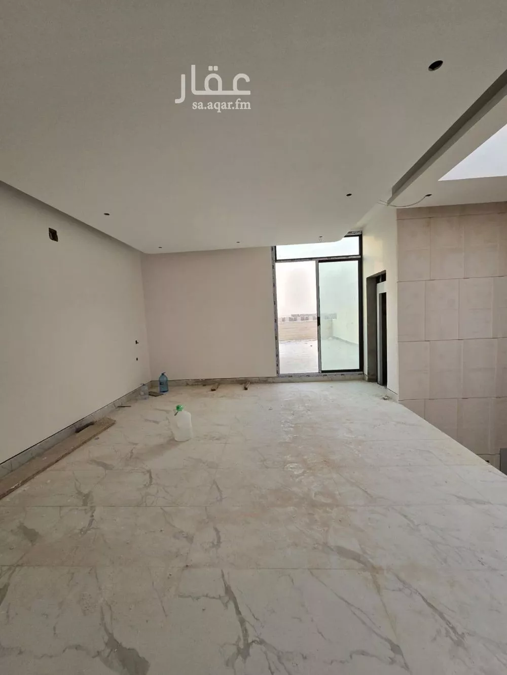 فيلا 4 غرف في النرجس 3