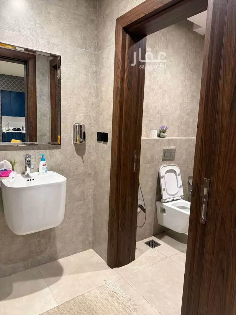 مكتب 1960 م² في الخليج 1