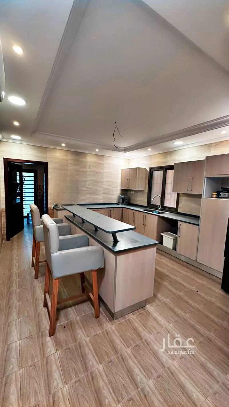 فيلا 11 غرف في البحيرة 4