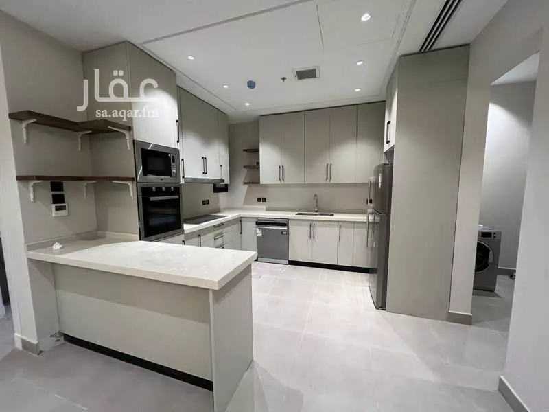 3 bedroom apartment in Al Olaya, Riyadh 5