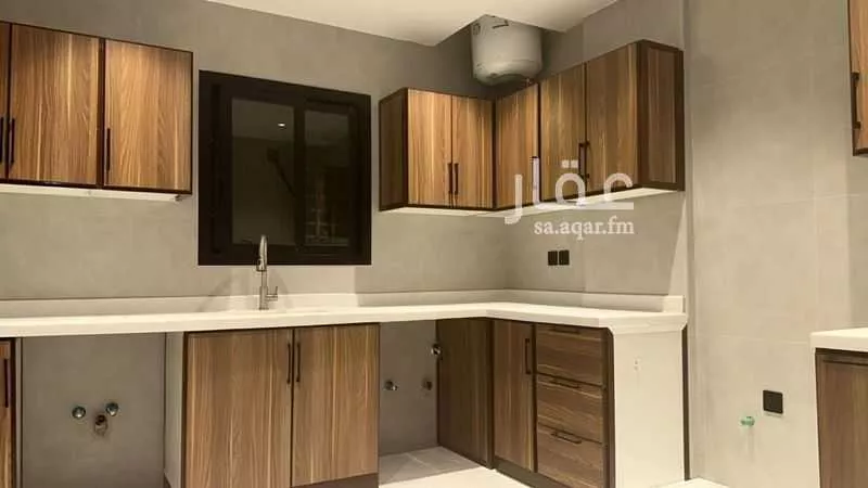 24 bedroom building in Al Safa, Riyadh 7