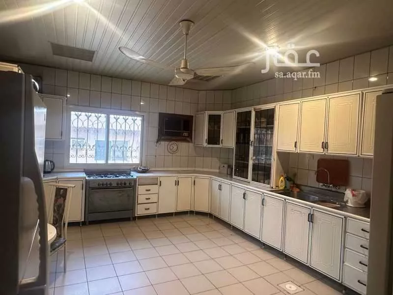 12 bedroom villa in Al Rabwa 5