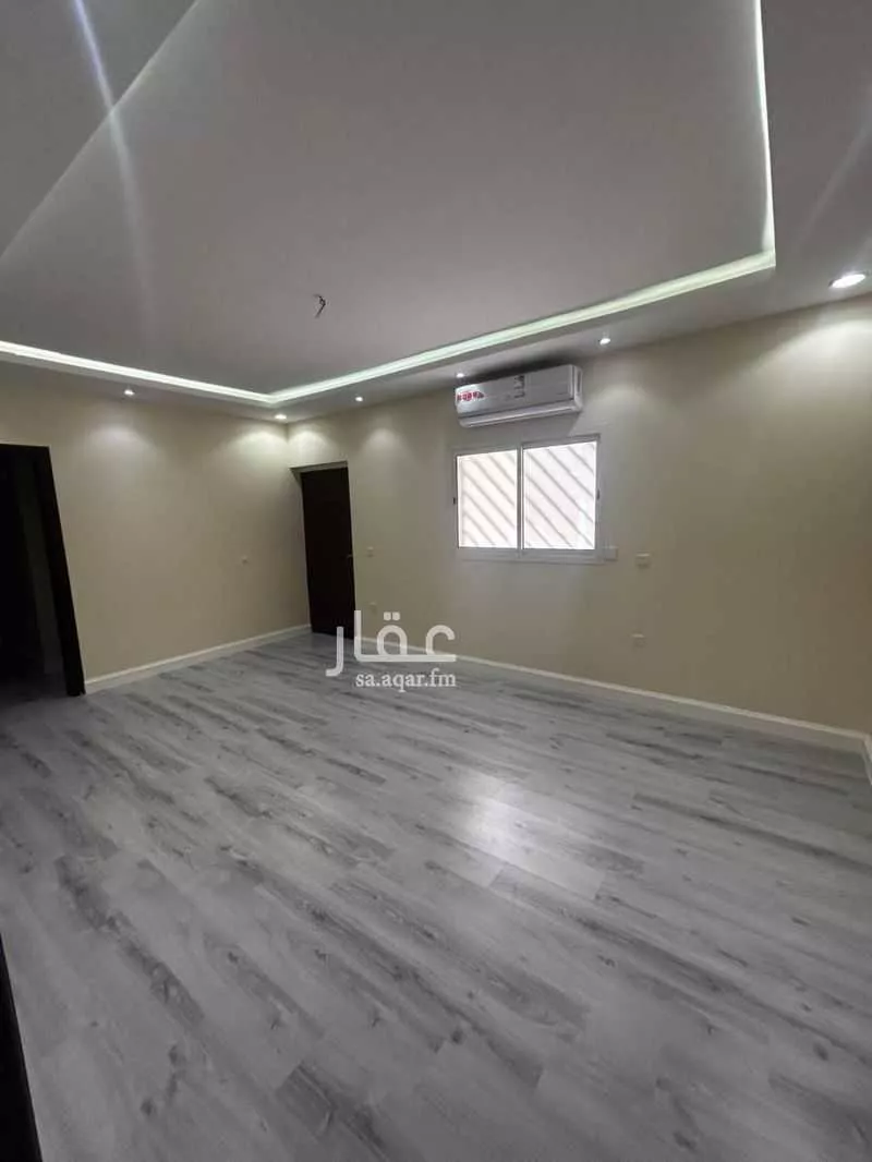 عمارة 312 م² في عرقة 4