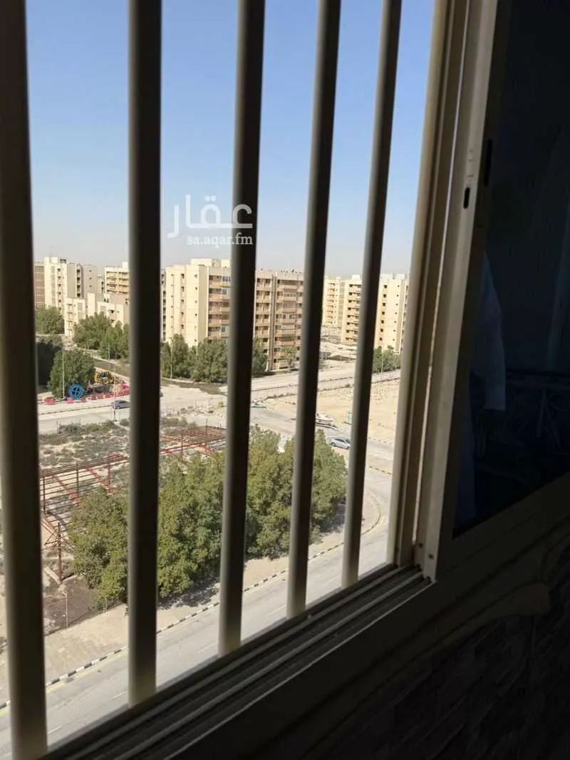 شقة 7 غرف في الاسكان 5