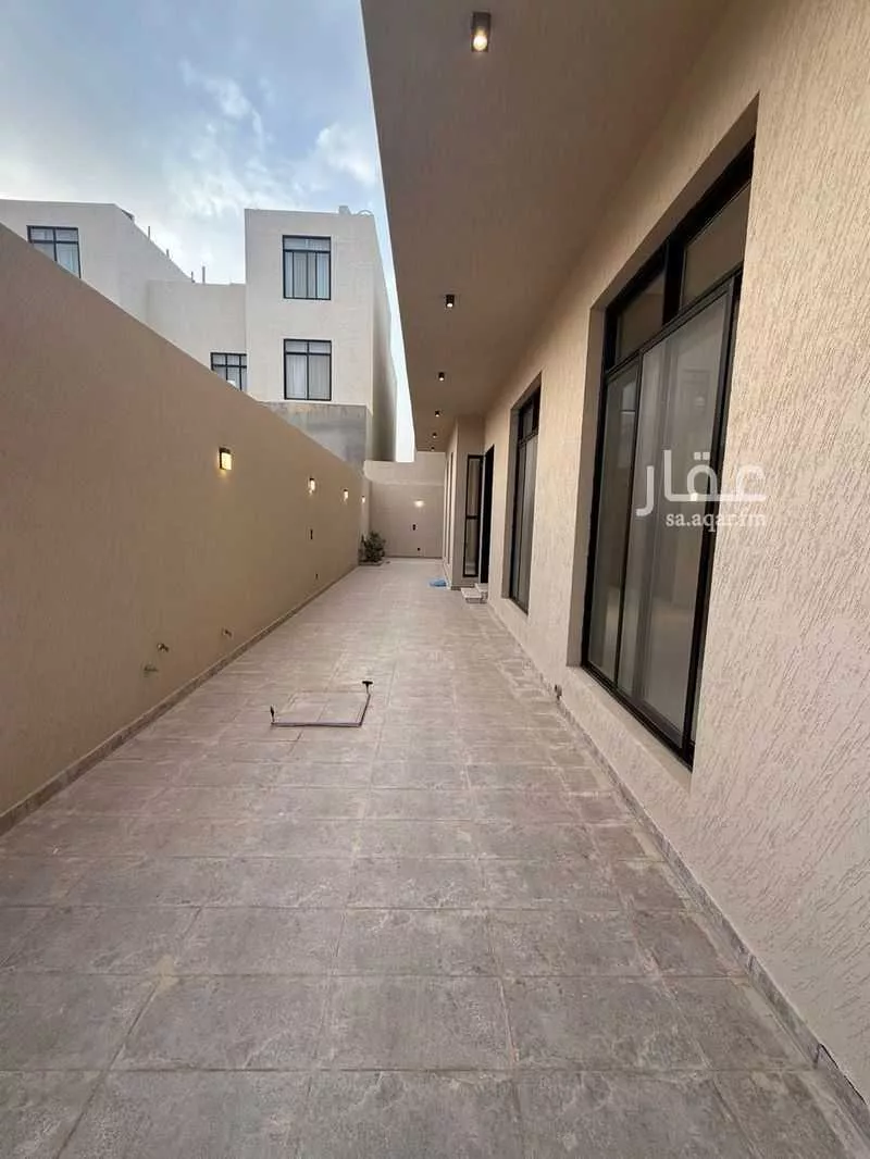 فيلا 5 غرف في المهدية 4