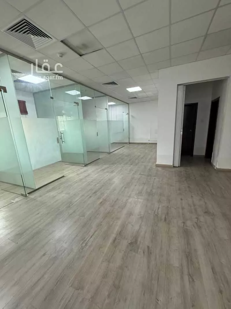 مكتب 4750 م² في الغدير 4