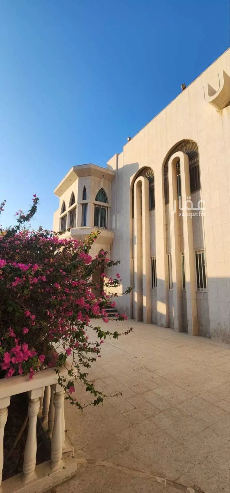 فيلا 10 غرف في الجامعيين 1