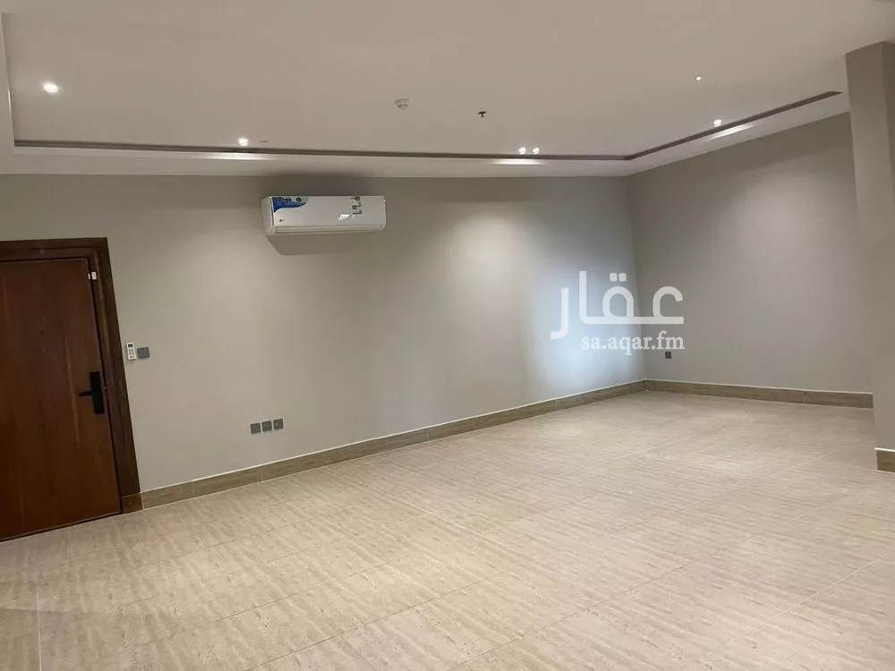 شقة 3 غرف في الحمرا 4