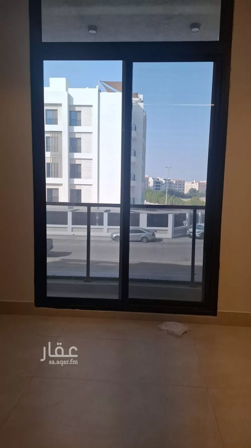 شقة 3 غرف في الحمرا 3